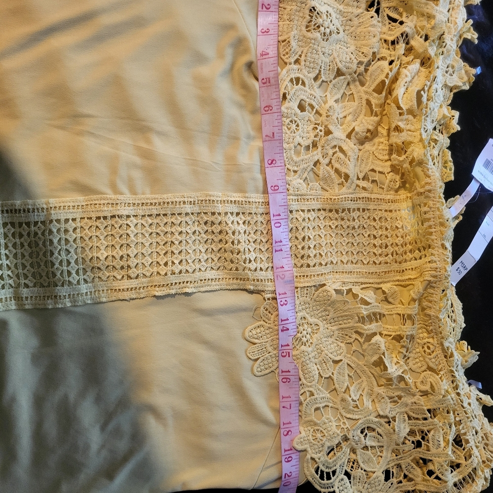 Yellow Lace Off-Shoulder Top Size 2xl NWT - Picture 11 of 13